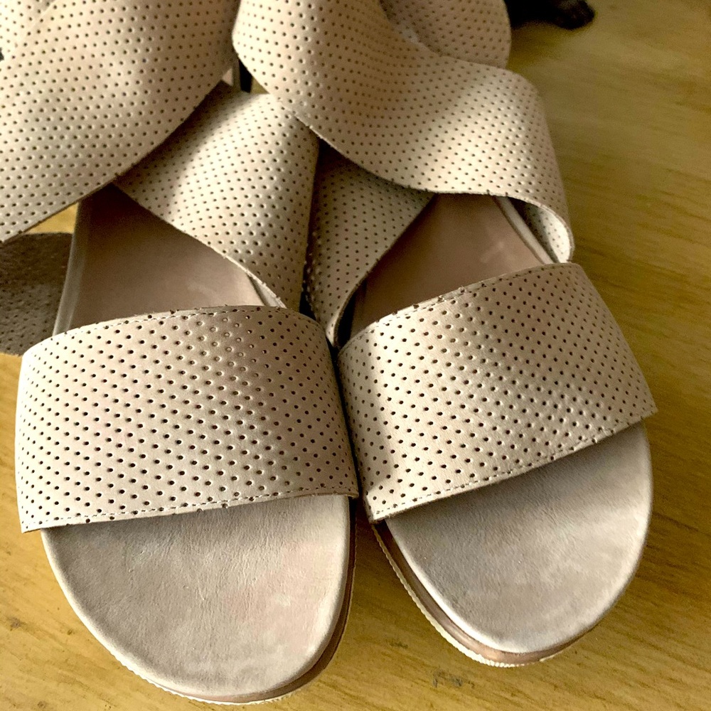 BNWT Eileen Fisher sandals size 10